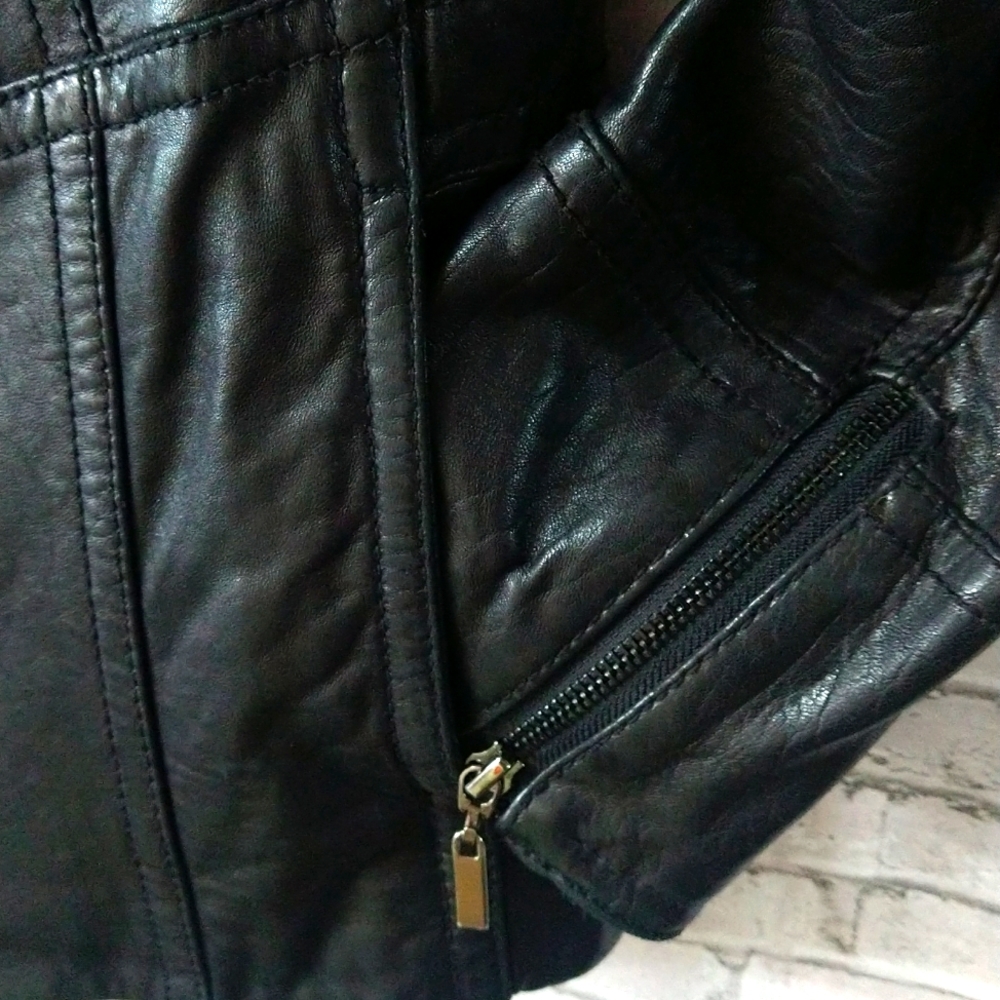 Jones New York Leather Jacket - Picture 3 of 11